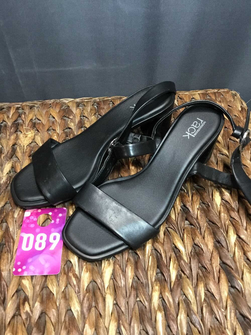 Nordstrom Rack Women's 6 M Black Leather Block Heel Square-Toe Strappy Sandals